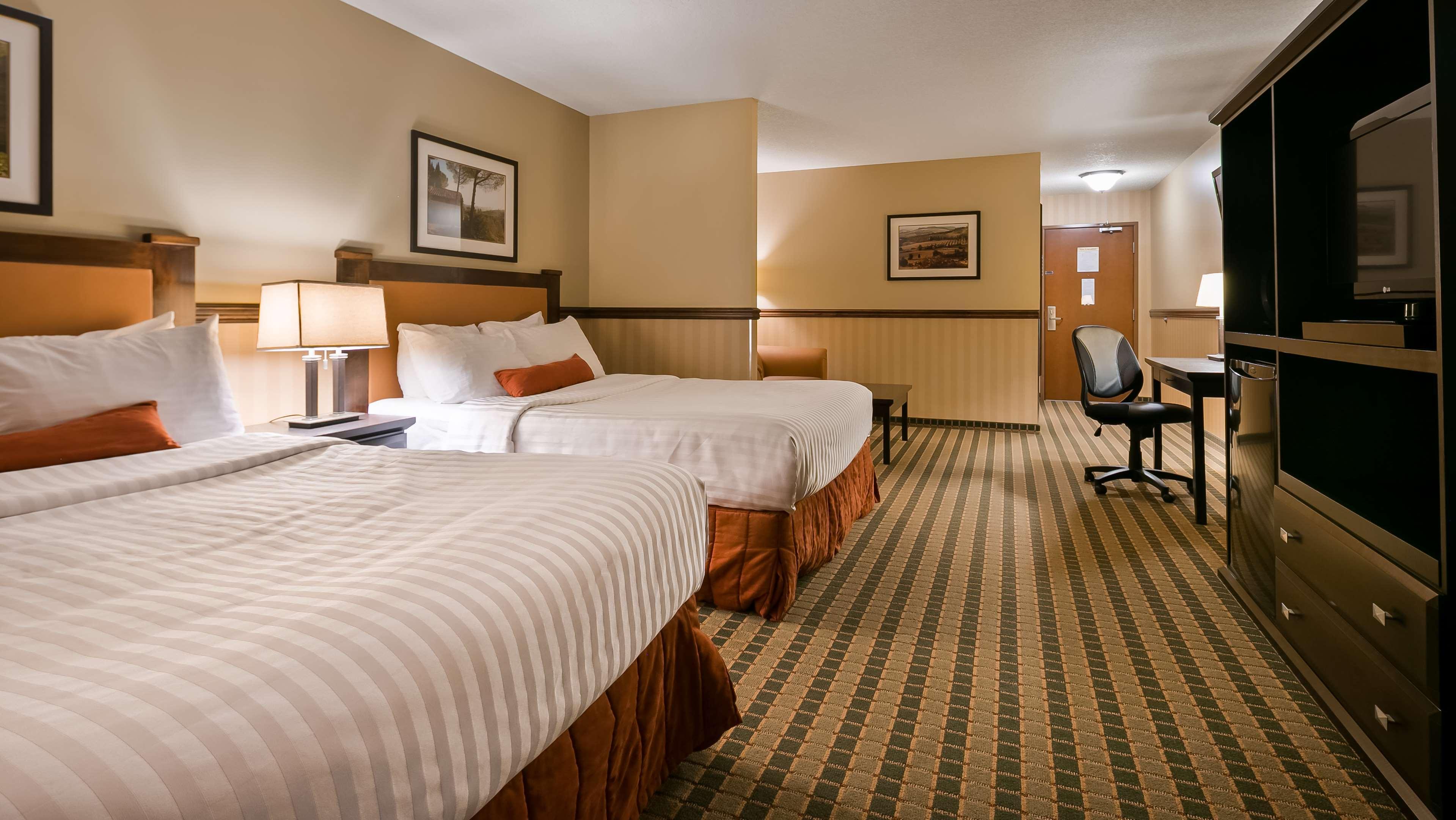 Best Western Diamond Inn Three Hills Ngoại thất bức ảnh