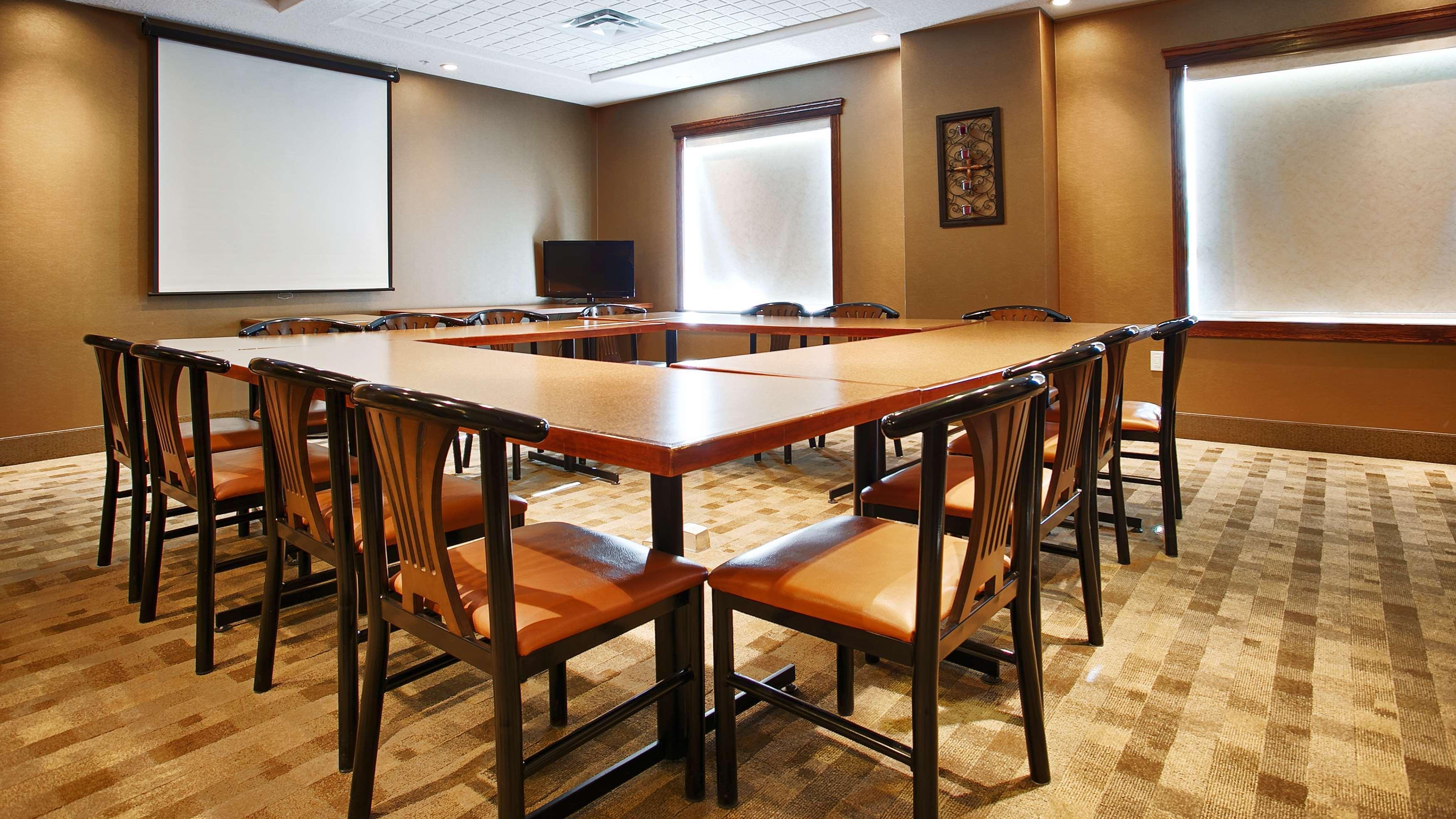 Best Western Diamond Inn Three Hills Ngoại thất bức ảnh