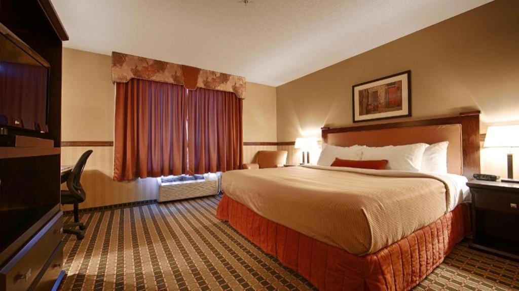 Best Western Diamond Inn Three Hills Ngoại thất bức ảnh