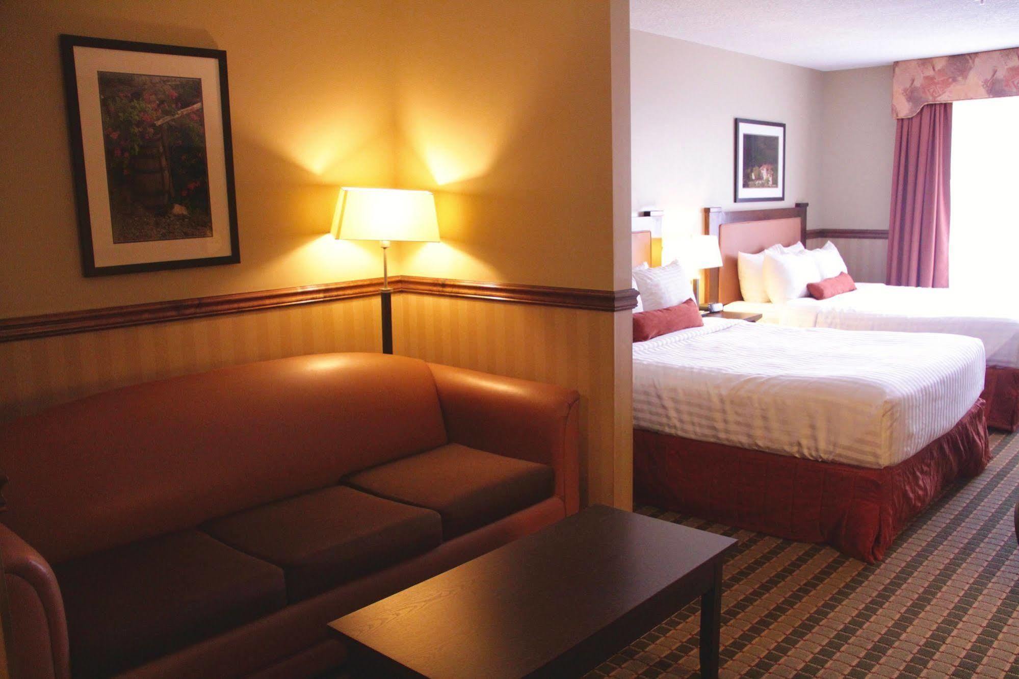 Best Western Diamond Inn Three Hills Ngoại thất bức ảnh